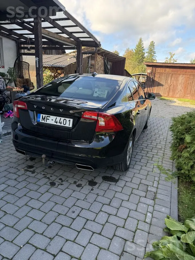 Volvo S60 2015 photo 3