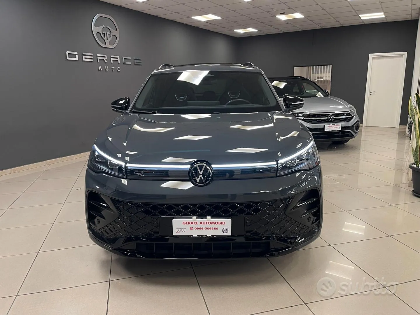 Volkswagen Tiguan 2024 photo 2
