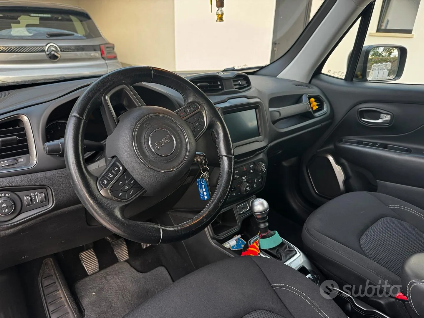 Jeep Renegade 2019 photo 2