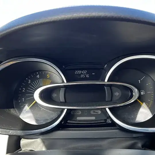 Renault Clio Iv 2014 photo 4