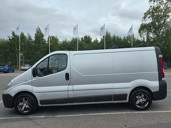 Nissan Primastar 2007 photo 2