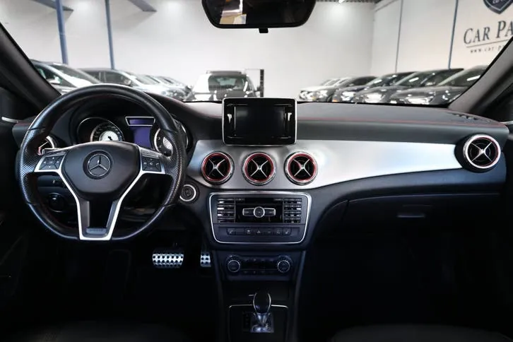 Mercedes-Benz Gla 2014 photo 2