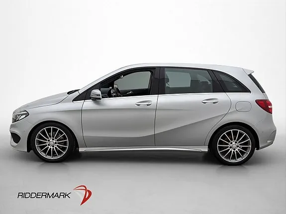 Mercedes-Benz B180 2015 photo 2