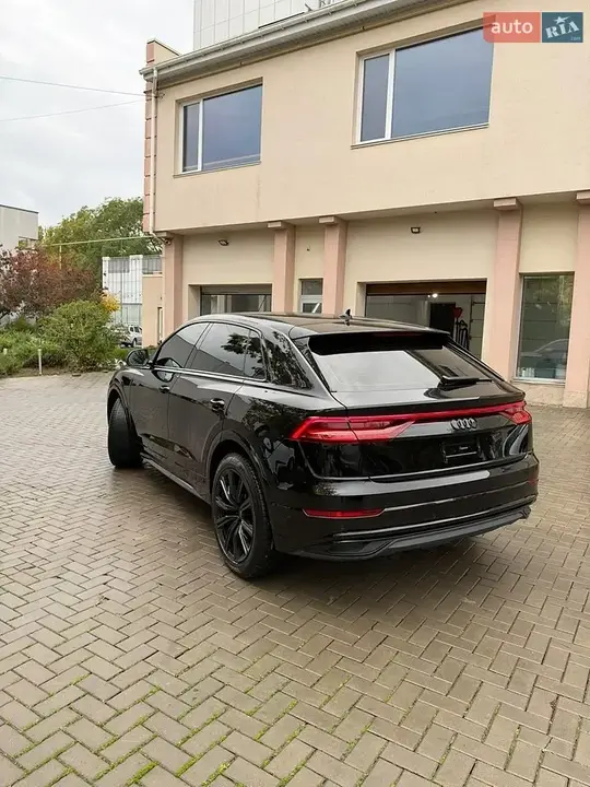 Audi Q8 2020 photo 4