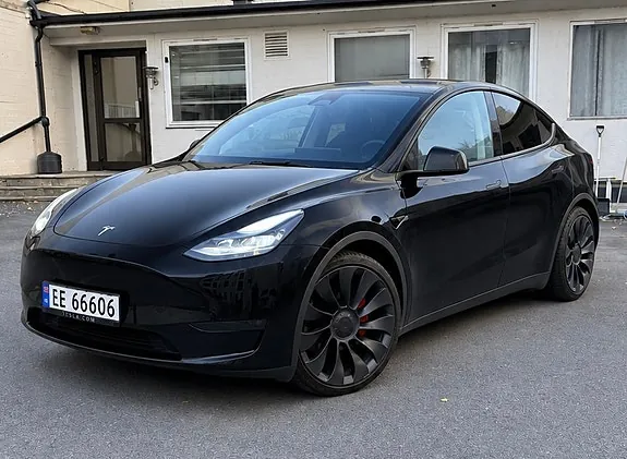 Tesla Model Y 2022 photo 3