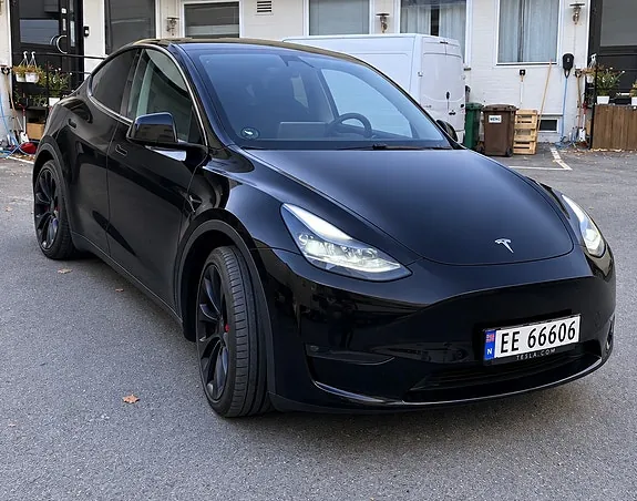Tesla Model Y 2022 photo 4