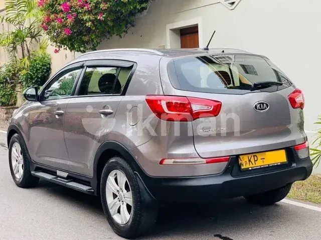 Kia Sportage 2011 photo 2