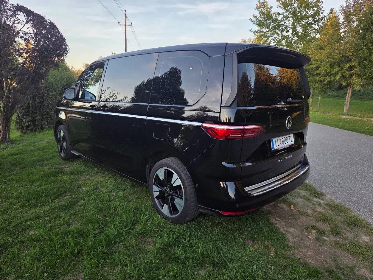 Volkswagen T7 2023 photo 3