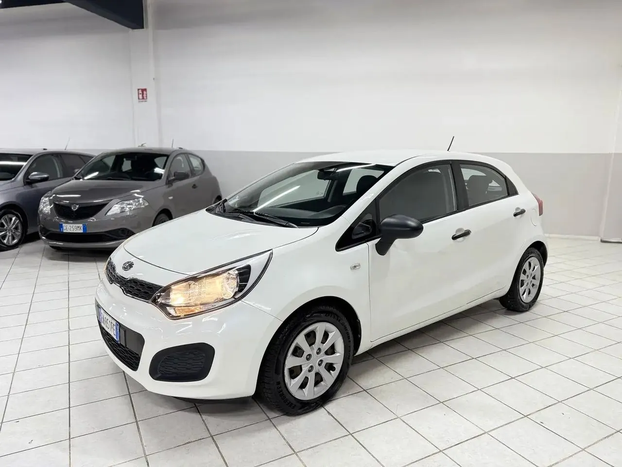 Kia Rio 2012 photo 5
