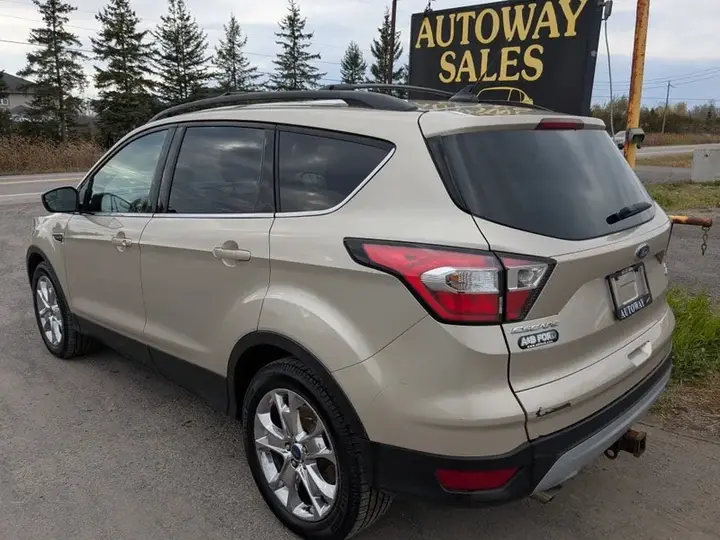 Ford Escape 2018 photo 3