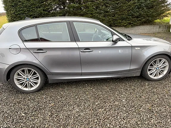 BMW 116D 2009 photo 5