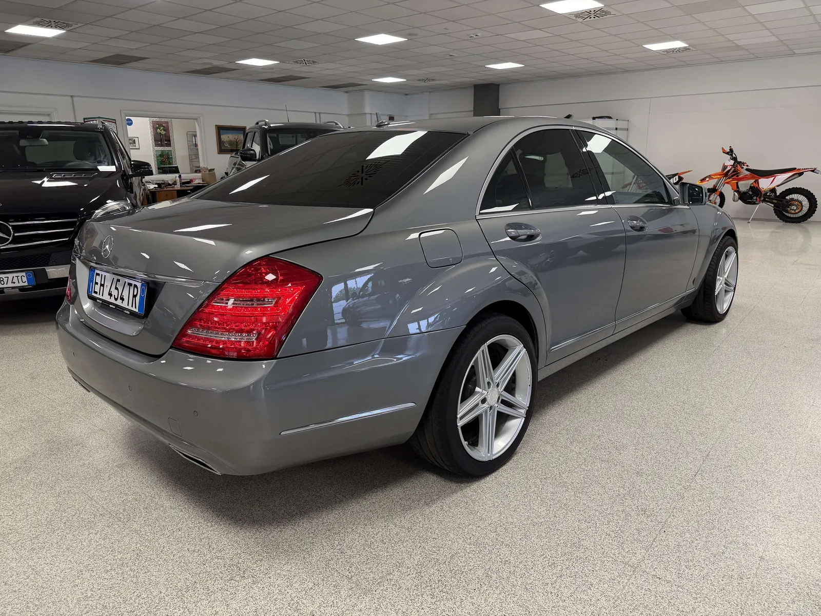 Mercedes-Benz S-Class 2011 photo 5