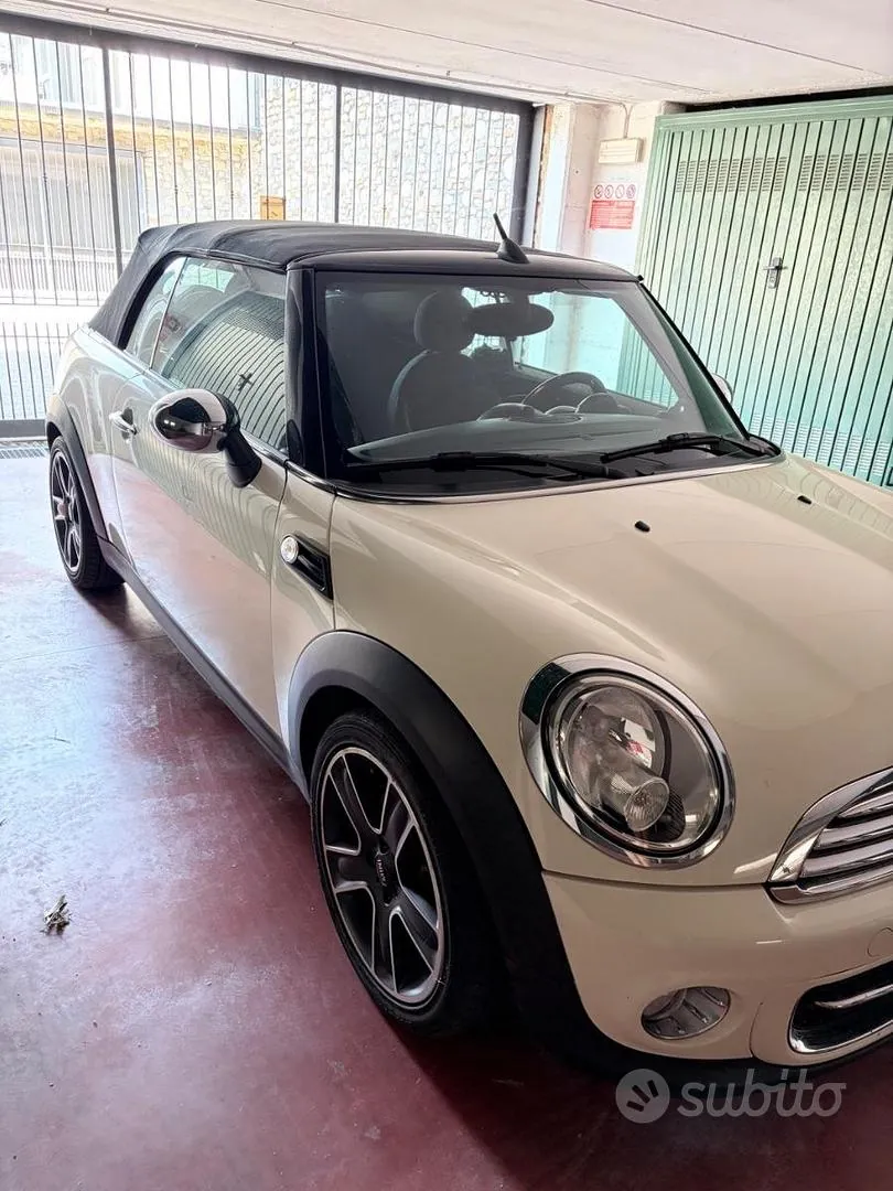 Mini Cooper 2012 photo 2