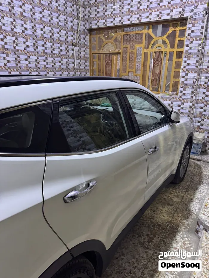 Hyundai Santa Fe 2014 photo 3