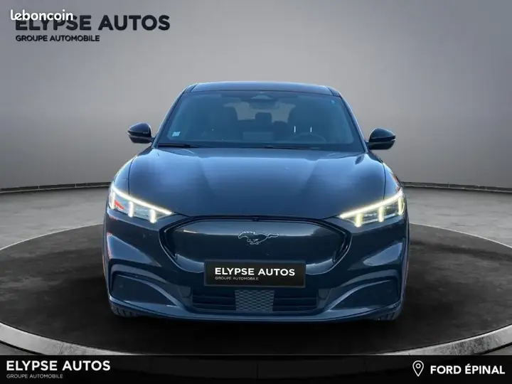 Ford Mustang Mach-E 2022 photo 2
