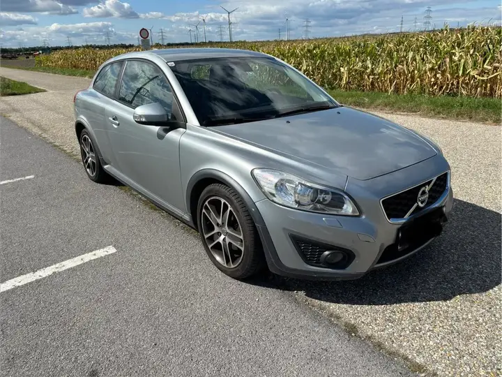 Volvo C30 2010 photo 2