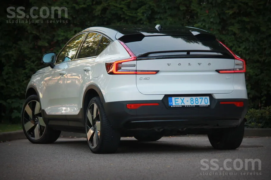 Volvo C40 2021 photo 3