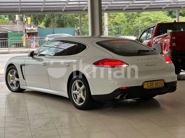 Porsche Panamera 2013 photo 3