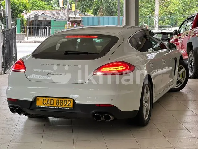 Porsche Panamera 2013 photo 4