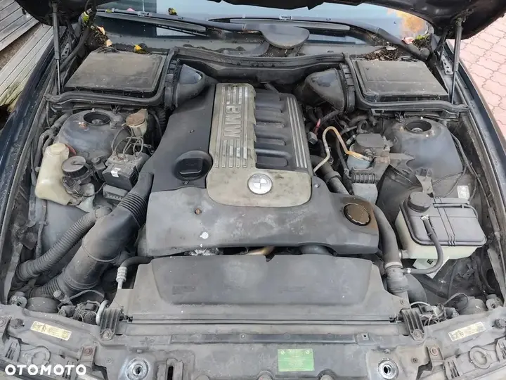 BMW 5 Series 1999 photo 4