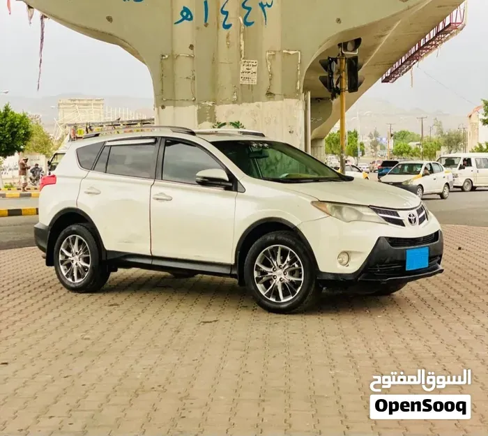 Toyota Rav 4 2015 photo 2