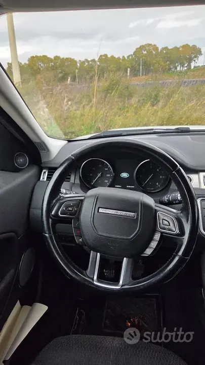 Land Rover Range Rover Evoque 2017 photo 4
