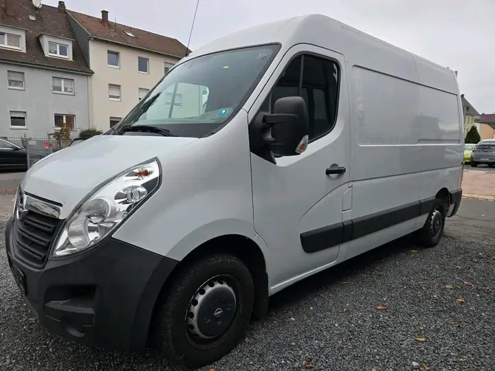Opel Movano