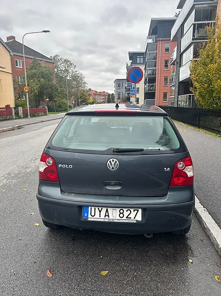 Volkswagen Polo 2004 photo 2
