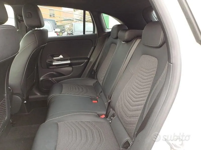 Mercedes-Benz Gla 2023 photo 4