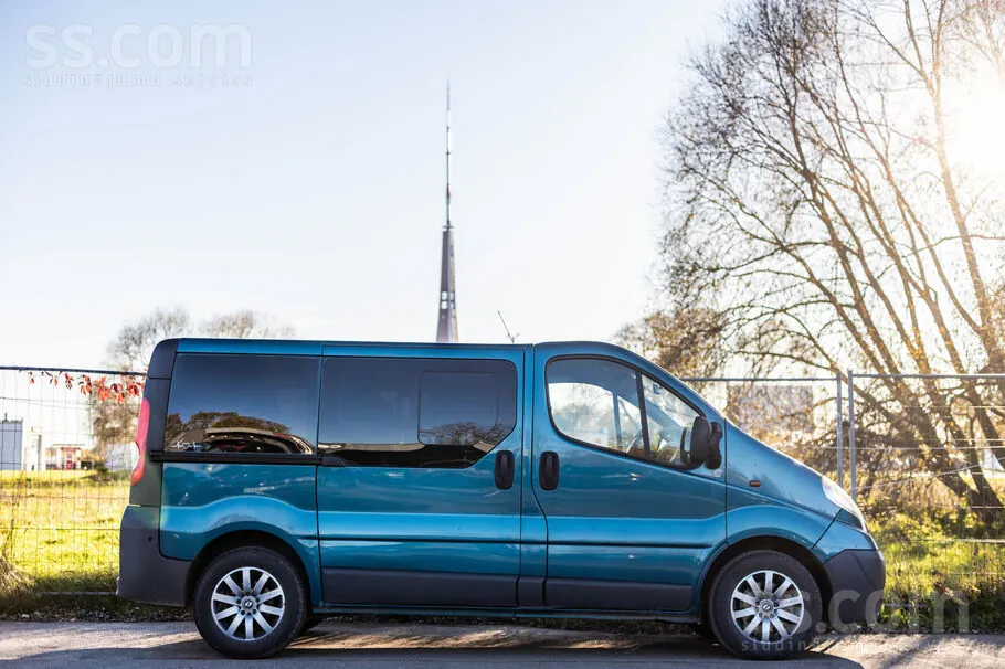 Opel Vivaro 2008 photo 5