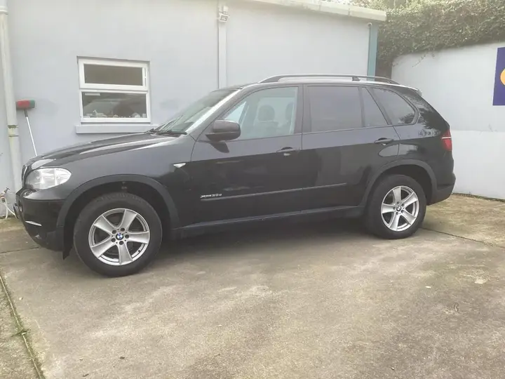 BMW X5 2013 photo 2