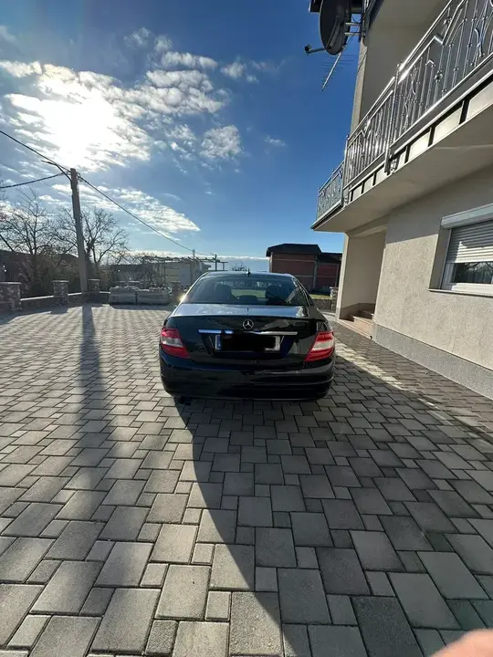 Mercedes-Benz C-Class 2009 photo 3