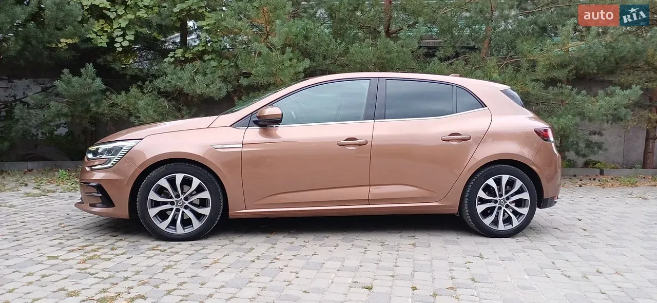 Renault Megane 2020 photo 2