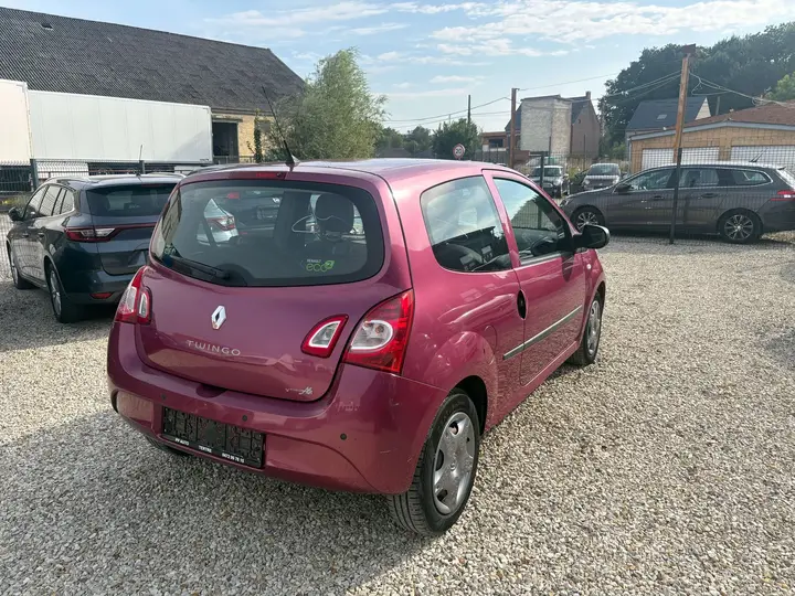 Renault Twingo 2013 photo 4