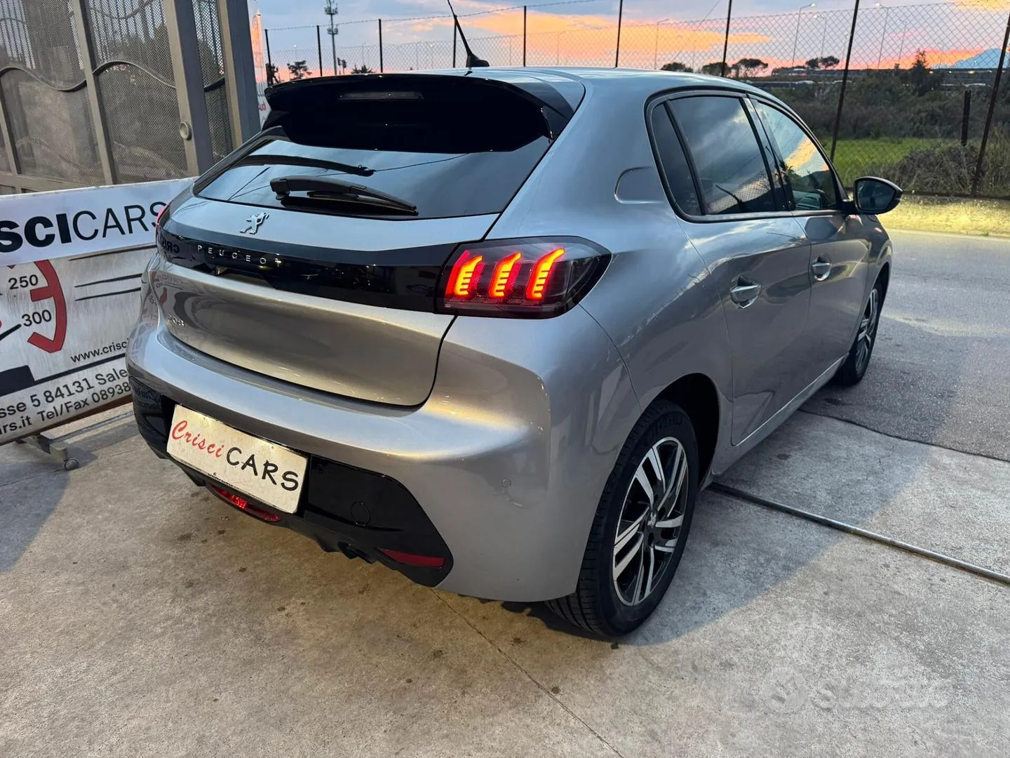Peugeot 208 2023 photo 5