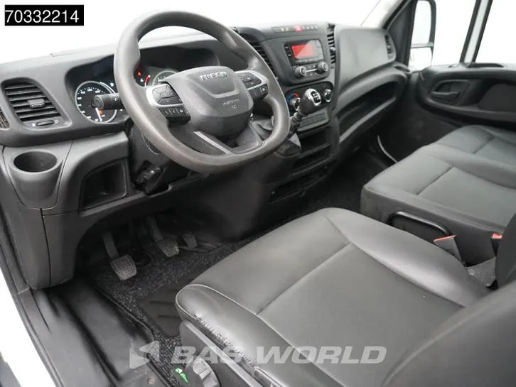 Iveco Daily 2020 photo 3