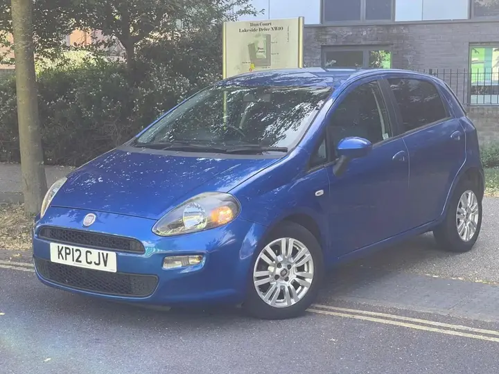 Fiat Punto 2012 photo 4