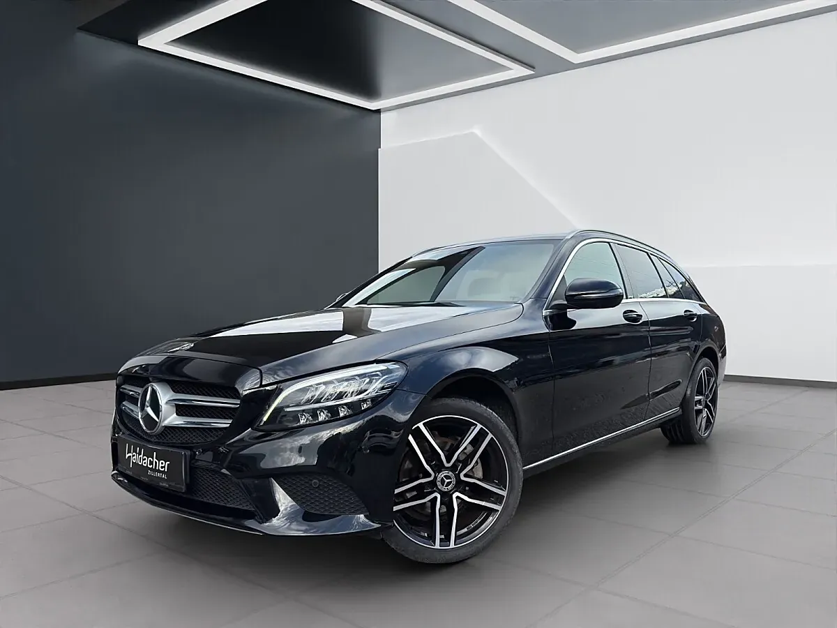 Mercedes-Benz C-Class 2018 photo 2