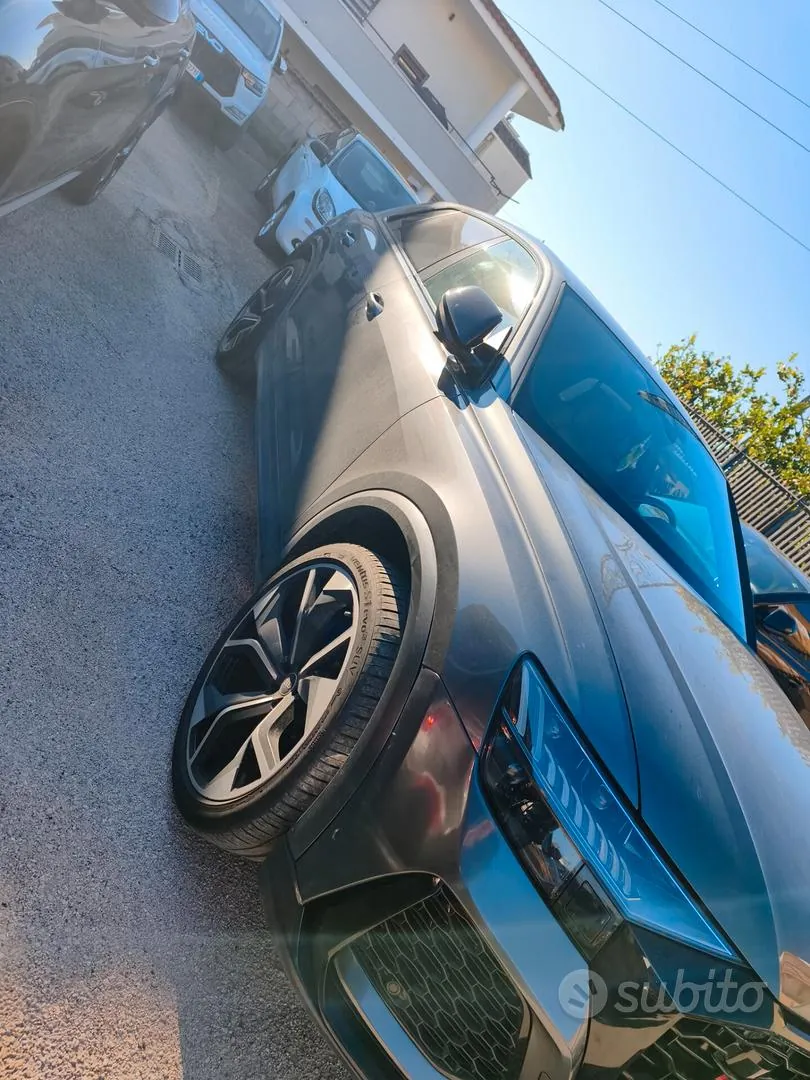 Audi Q8 2021 photo 2