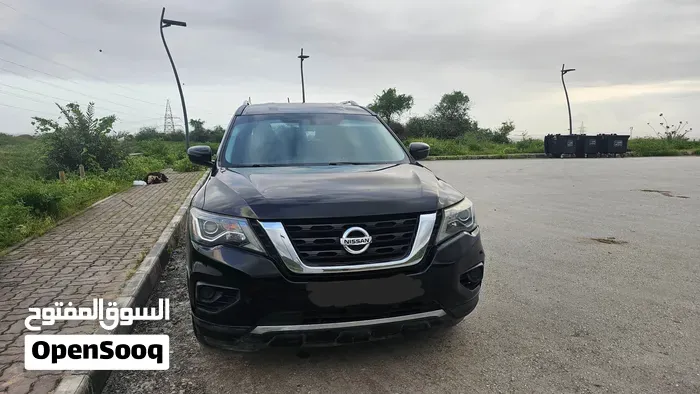 Nissan Pathfinder 2018 photo 2