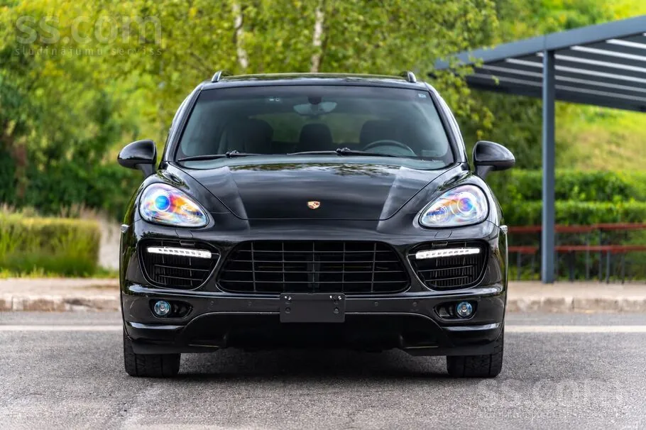 Porsche Cayenne 2014 photo 2