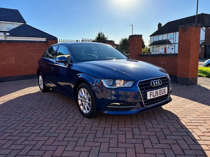 Audi A3 2015 photo 2