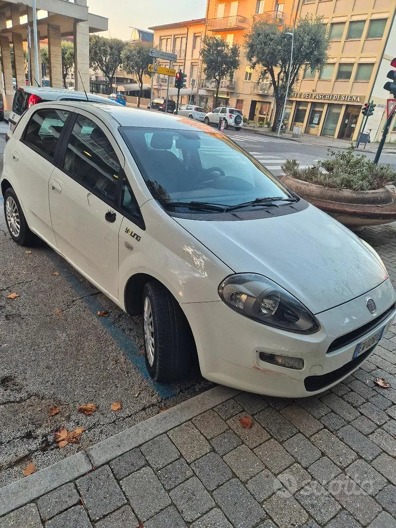 Fiat Punto 2014 photo 2