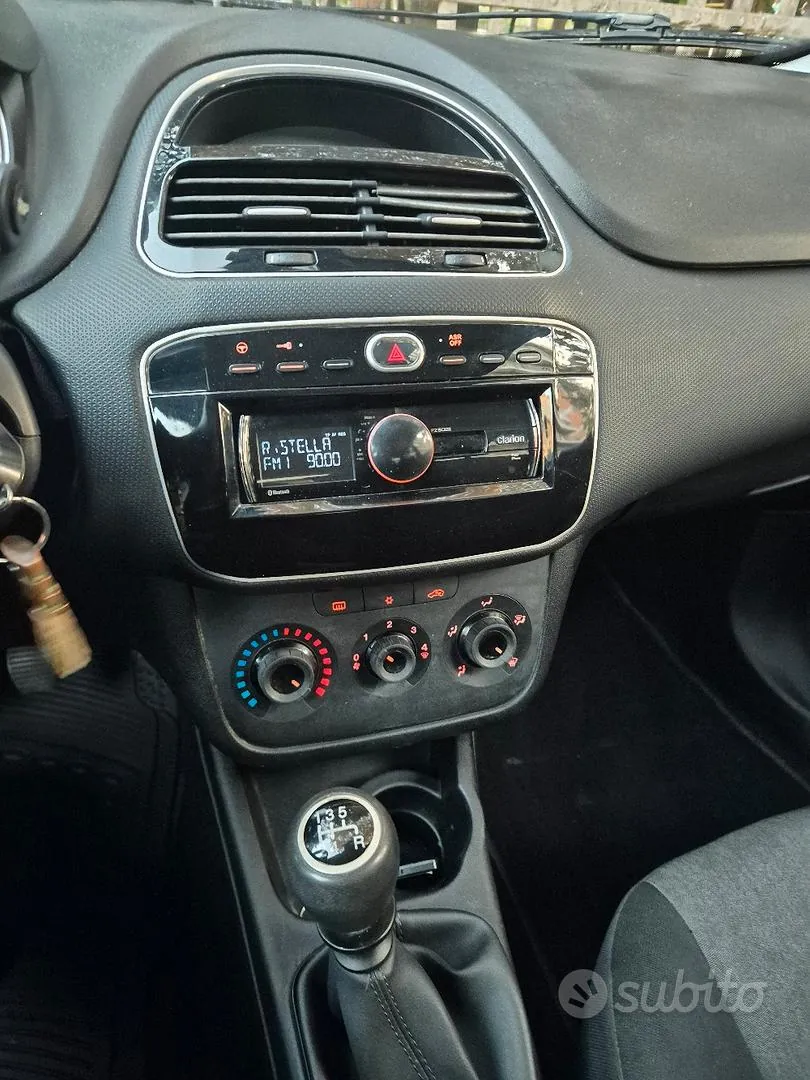 Fiat Punto 2014 photo 4