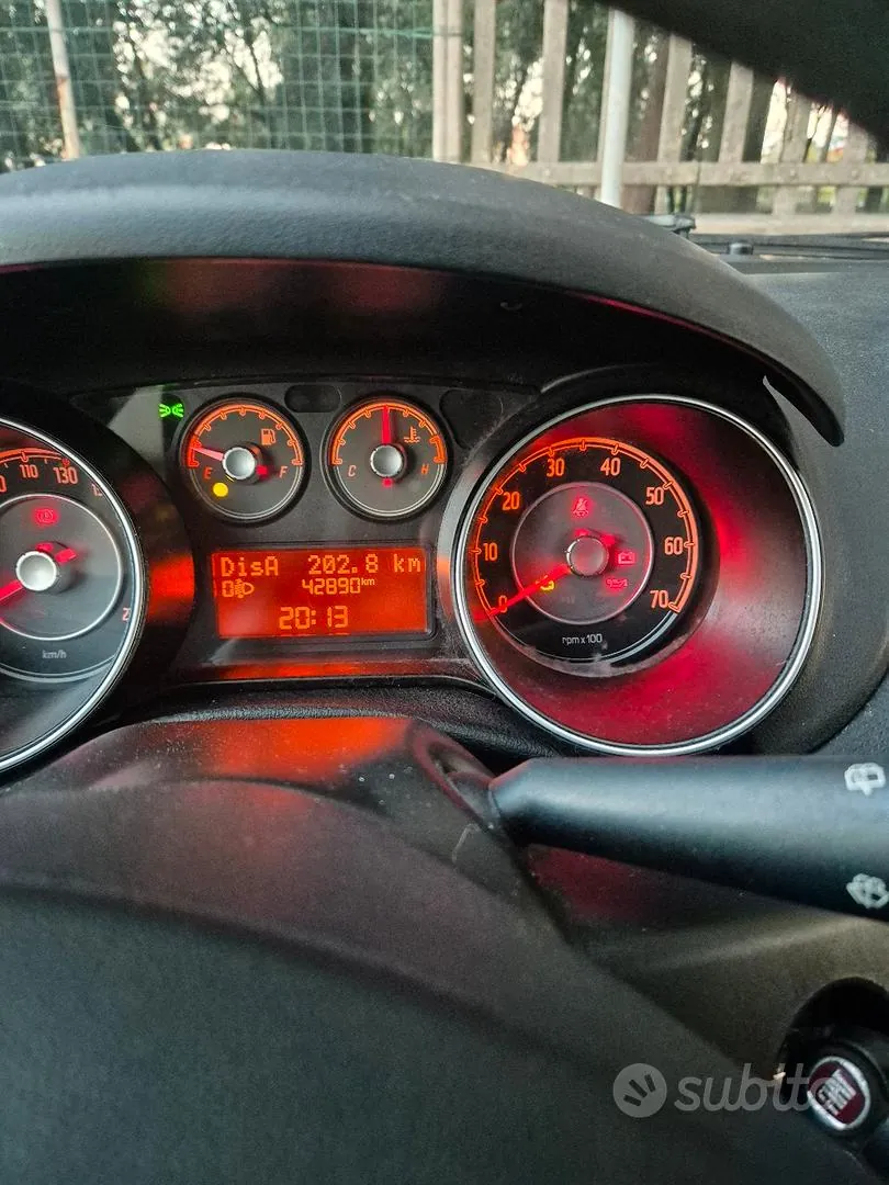 Fiat Punto 2014 photo 5