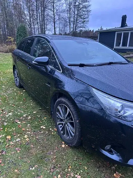 Toyota Avensis 2016 photo 4