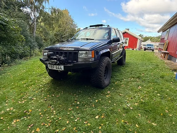 Jeep Grand Cherokee 1996 photo 2