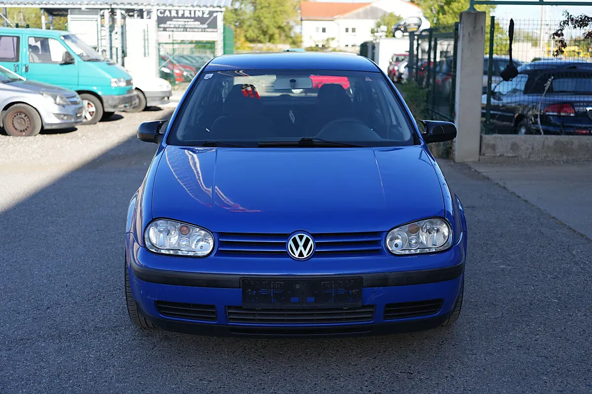 Volkswagen Golf 1999 photo 2