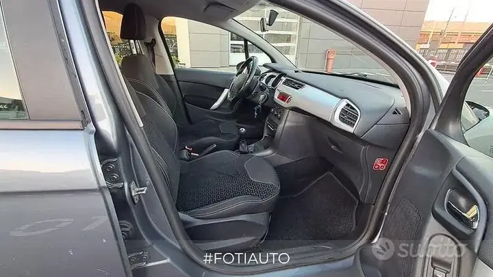 Citroen C3 2010 photo 3