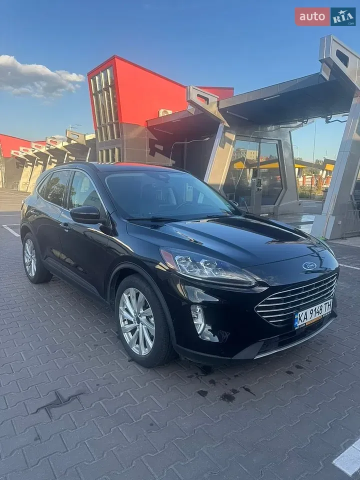 Ford Escape 2022 photo 3